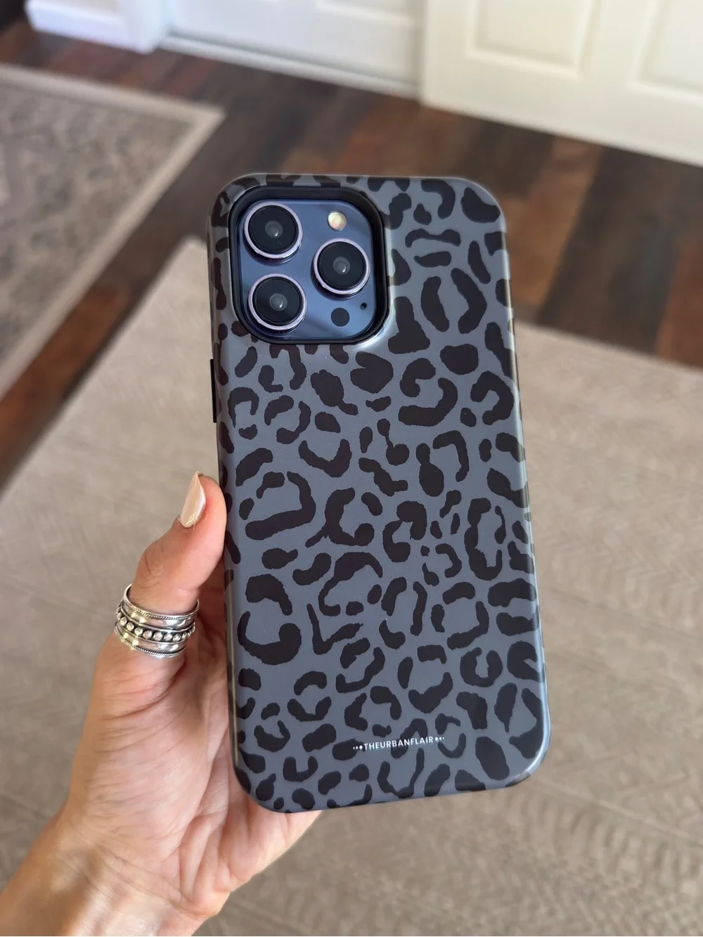 Cool Blue Grey Leopard Print MagSafe Cover For iPhone 14 Pro Max Case